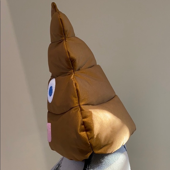 Emoji Hat - Picture 4 of 4